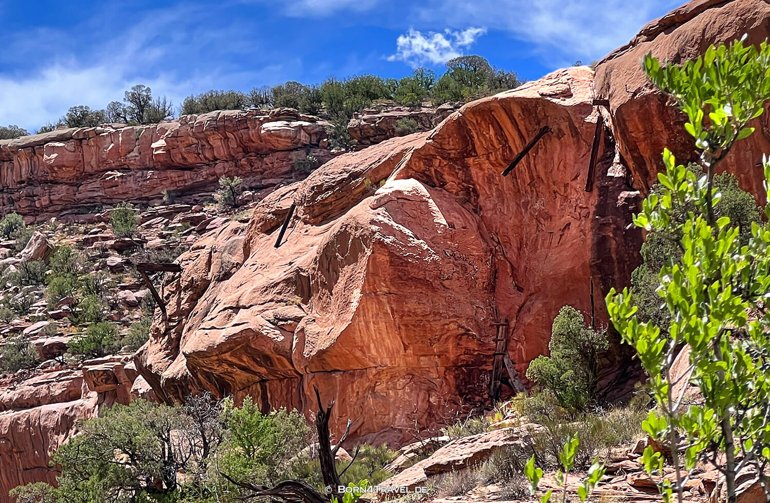 hanging Flume on Y11 Rd,US 141,Colorado 2022,born4travel.de