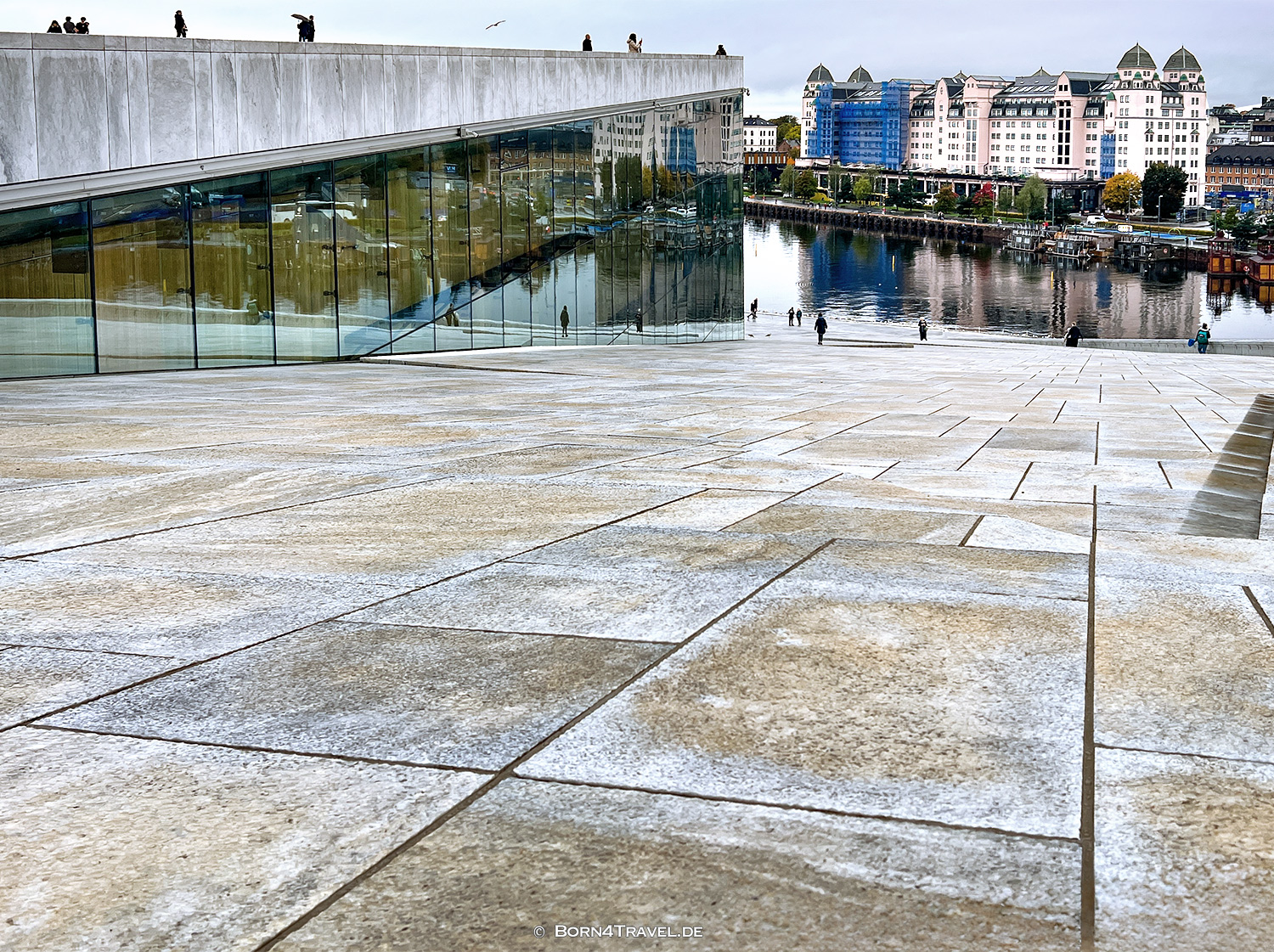 Operahuset - Oslo Opernhaus, Stadtteil Bjørvika,Oslo2025,born4travel.de Operahuset - Oslo Opernhaus, Stadtteil Bjørvika,Oslo2025,born4travel.de