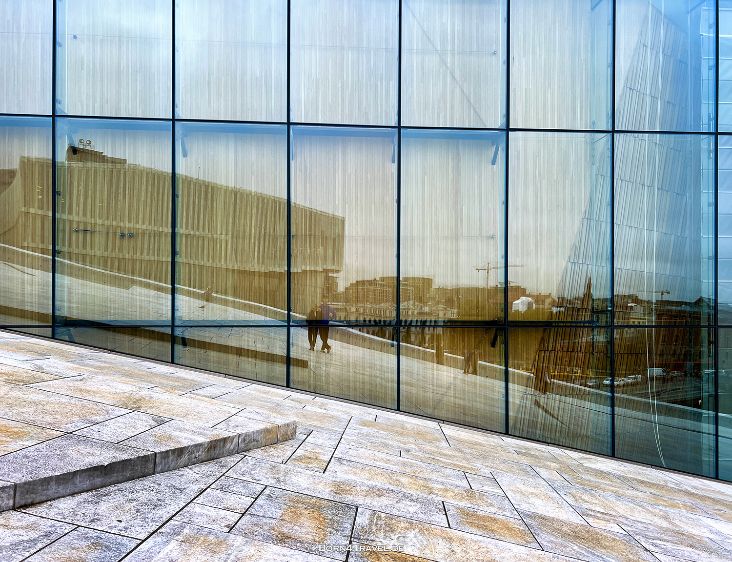 Operahuset - Oslo Opernhaus, Stadtteil Bjørvika,Oslo2025,born4travel.de Operahuset - Oslo Opernhaus, Stadtteil Bjørvika,Oslo2025,born4travel.de