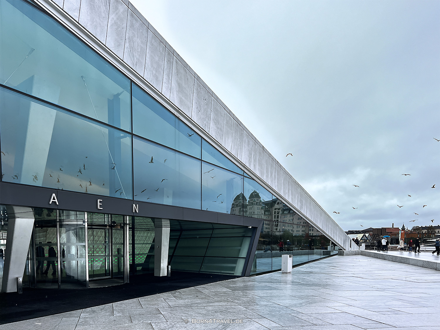 Operahuset - Oslo Opernhaus, Stadtteil Bjørvika,Oslo2025,born4travel.de Operahuset - Oslo Opernhaus, Stadtteil Bjørvika,Oslo2025,born4travel.de