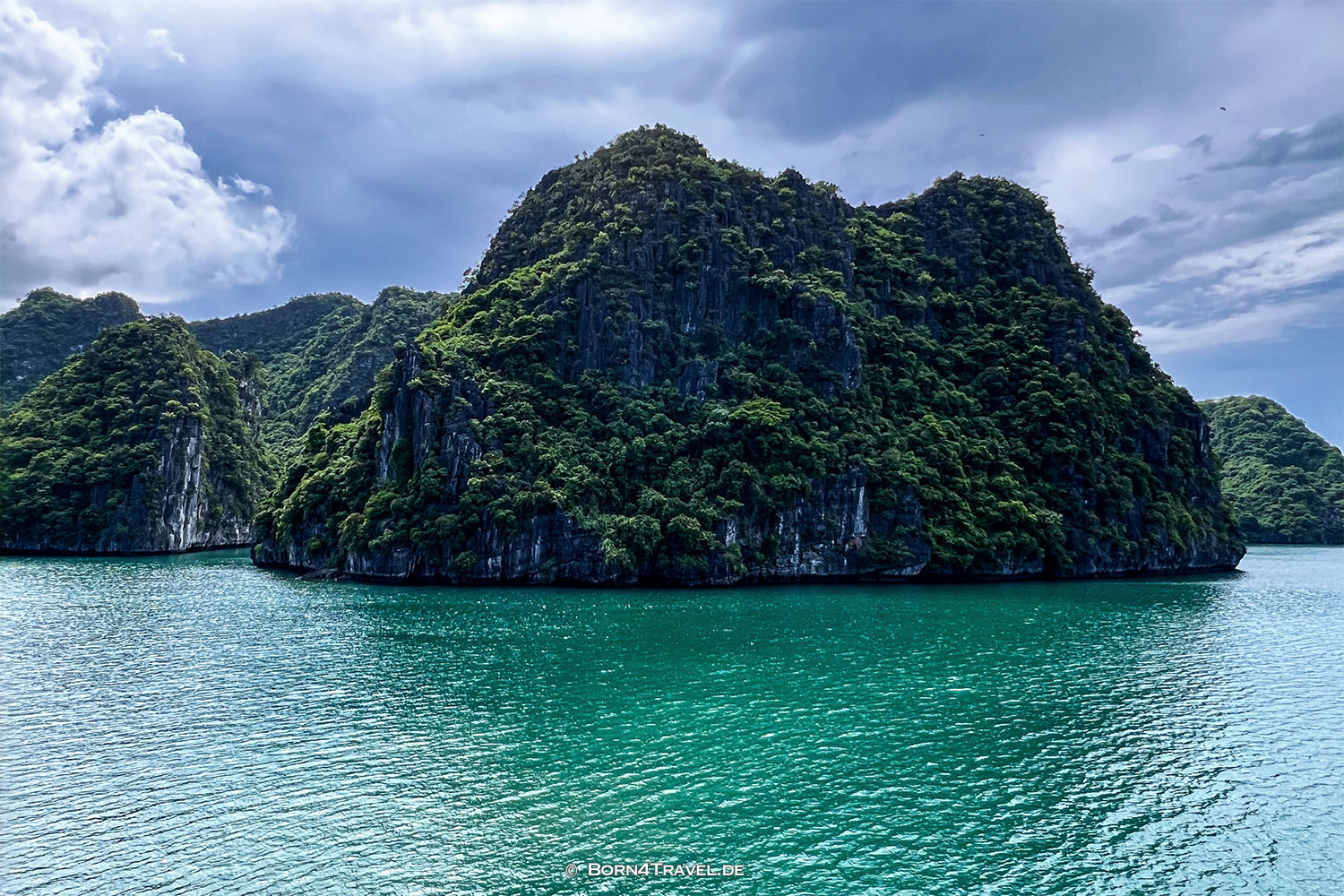 Elite of the Seas,Halong,Vietnam,born4travel.de